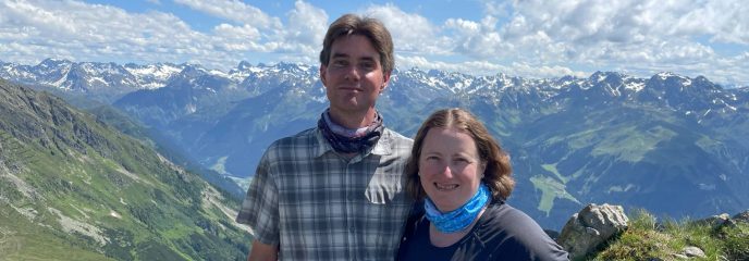 TUM Ambassadors Noelle and Henrik Selin on a hike in the Alps.