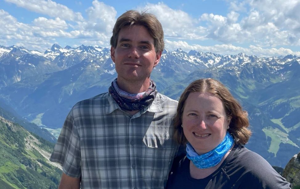 TUM Ambassadors Noelle and Henrik Selin on a hike in the Alps.